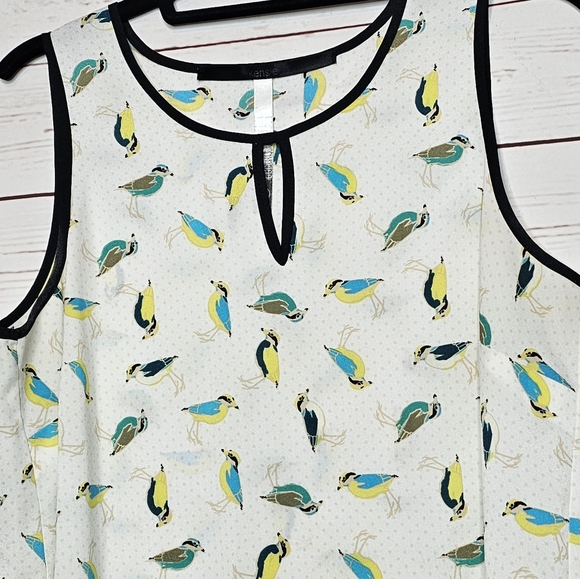 Kensie Bird Pattern Sleeveless Top - Picture 3 of 11